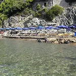 Hotel Baia Del Sorriso 3*
