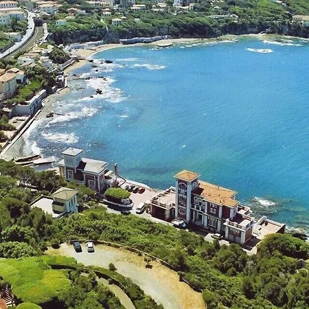 Baia Del Sorriso Hotel